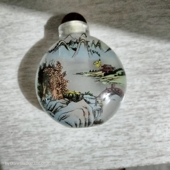 2- Vintage Reverse Painted Glass Snuff Bottle with Stopper - Picture 5 of 6